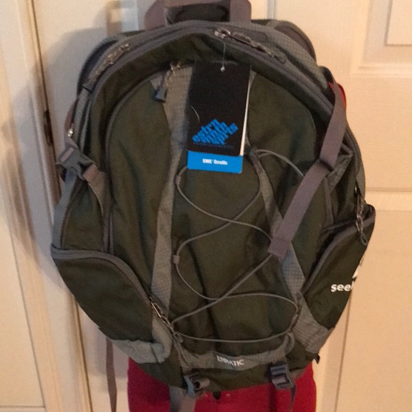 Eastern Mountain Sport backpack/daypack NWT - Picture 1 of 7